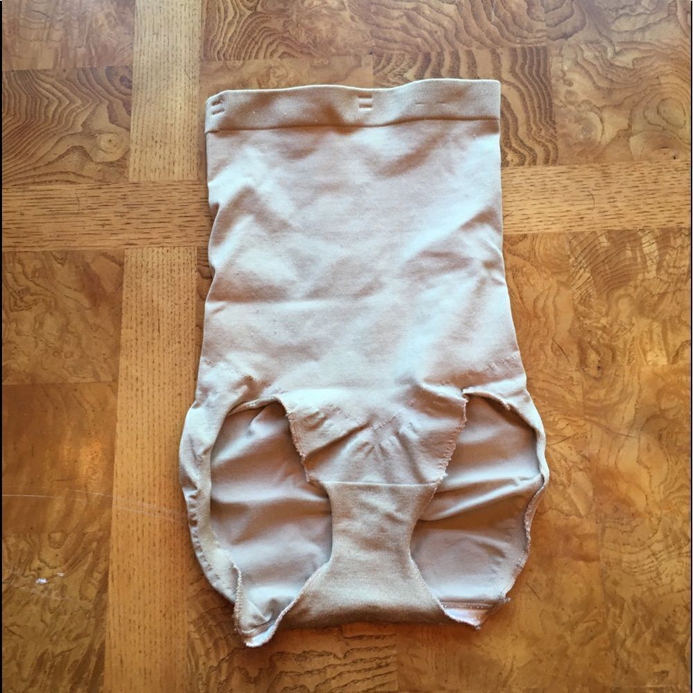 Spanx M High Waist Cincher NWOT